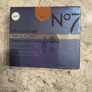 Lift & Luminate Triple Action Translucent Finishing Powder - Deep